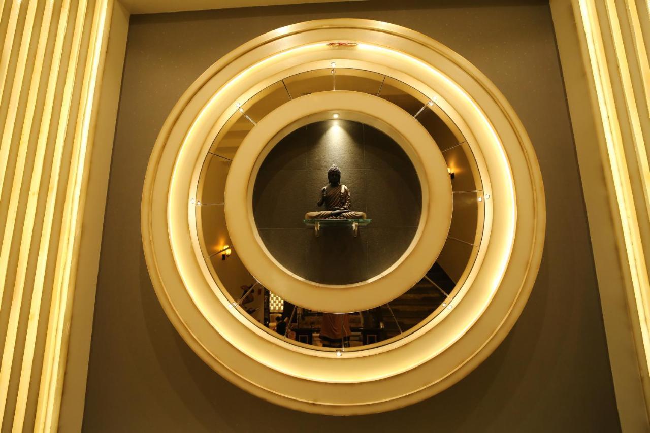 Hotel Prince Viraj Jabalpur Esterno foto