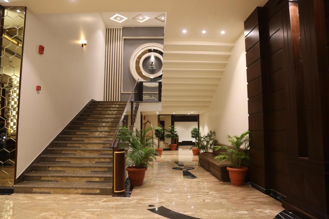 Hotel Prince Viraj Jabalpur Esterno foto