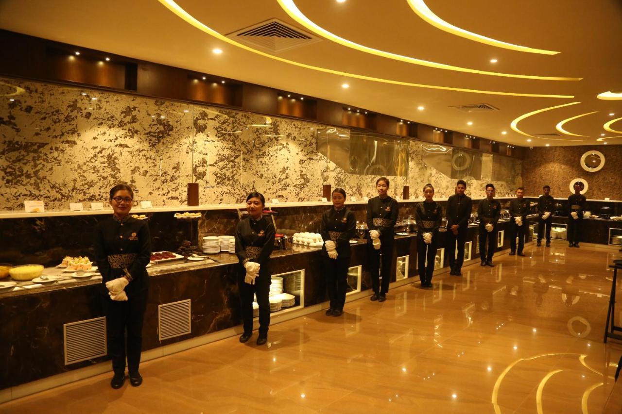 Hotel Prince Viraj Jabalpur Esterno foto