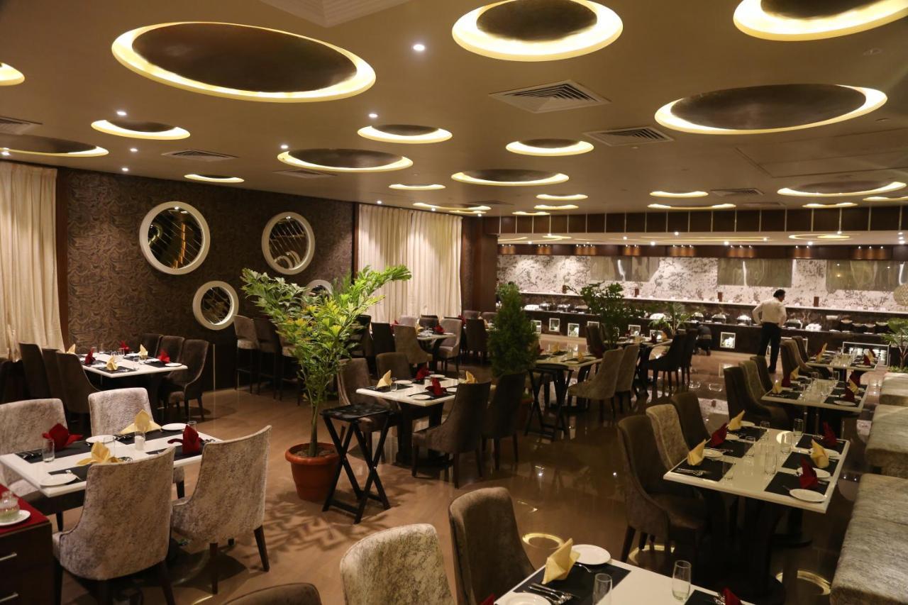 Hotel Prince Viraj Jabalpur Esterno foto